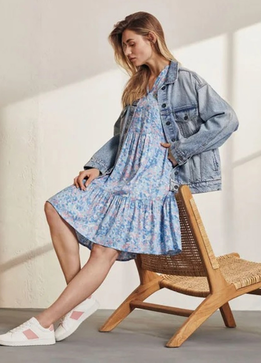 Блакитна кежуал сукня а-силует Esmara з квітковим принтом