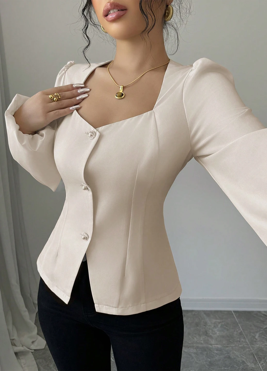 Бежева блуза SHEIN