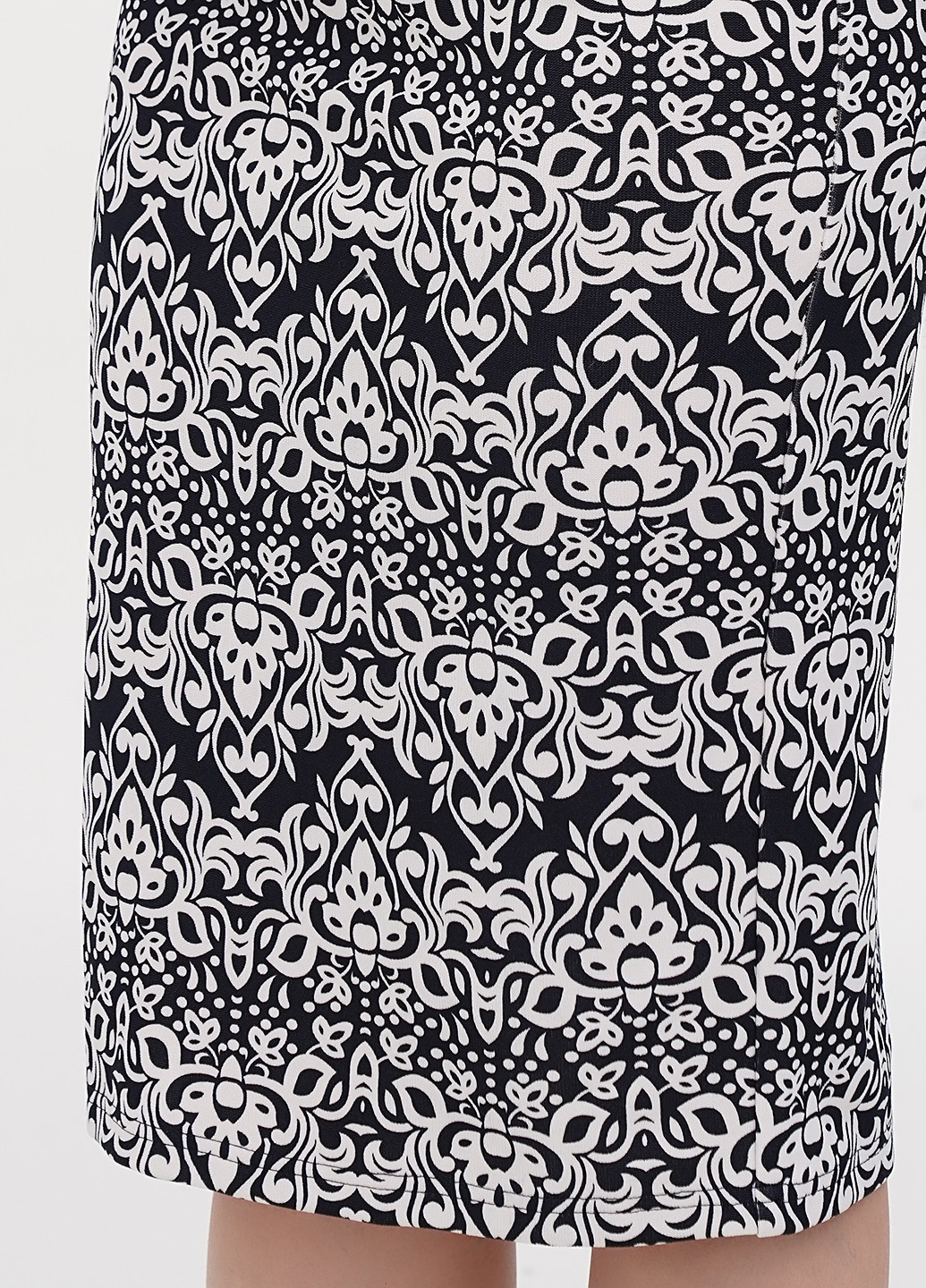 Комбинированное кэжуал платье футляр Dioni с цветочным принтом