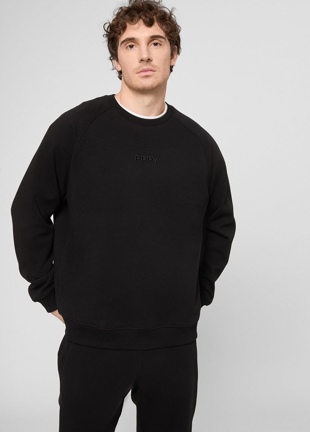 Черный свитшот PRPY однотонный вышивка (366292636)