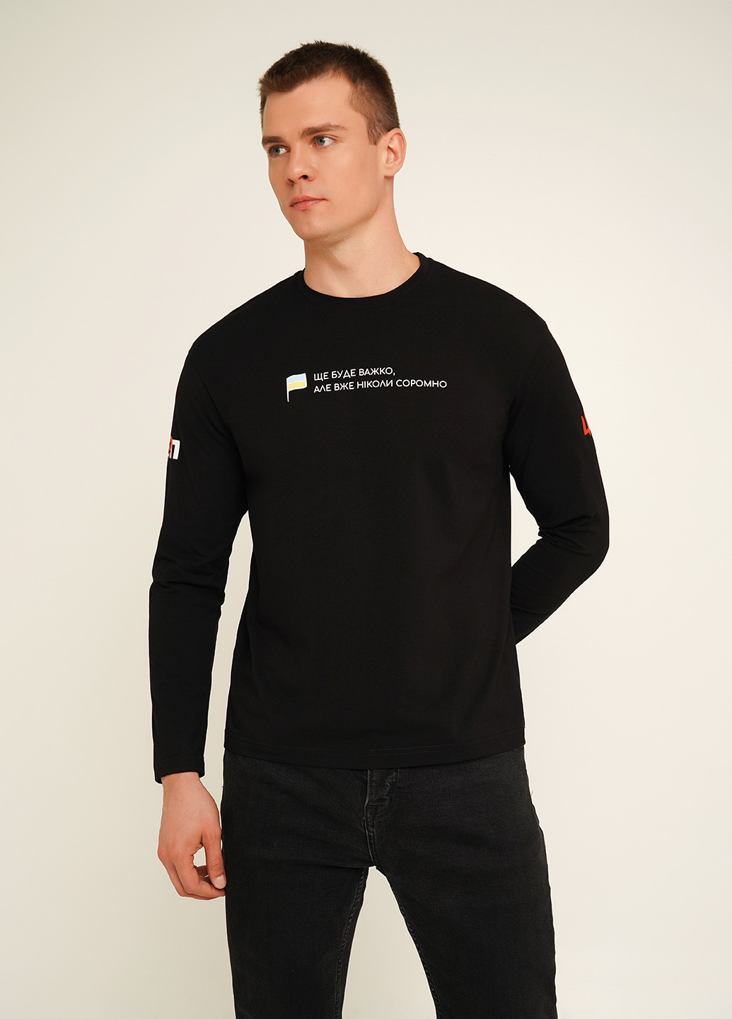 Черный демисезонный кэжуал лонгслив Kasta x ЄП с надписями