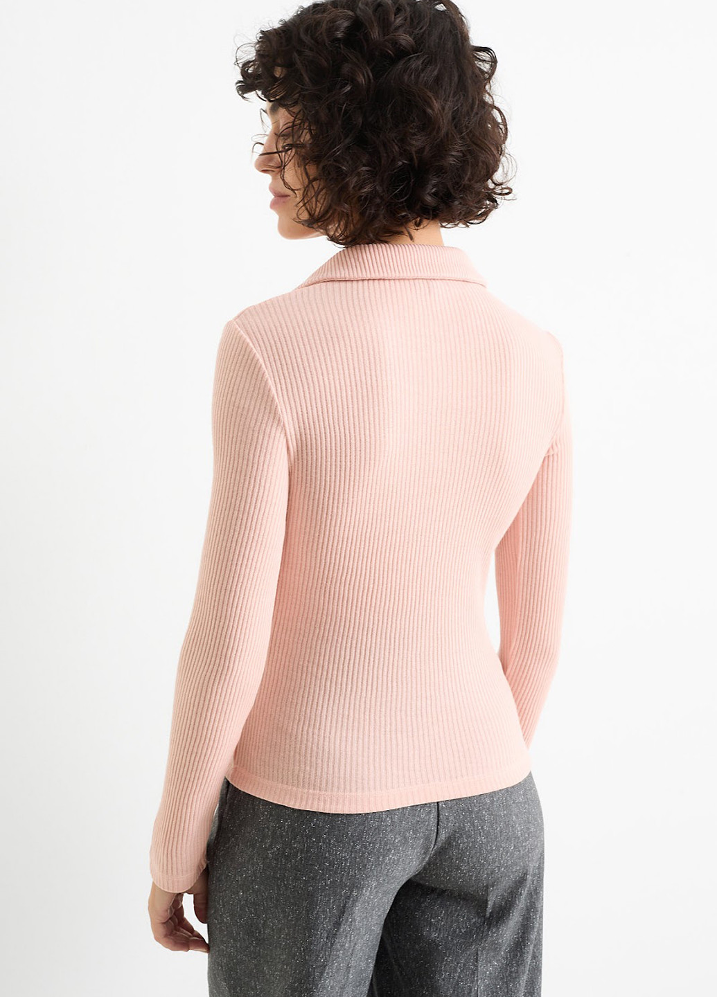 Светло-розовый демисезонный свитер C&A