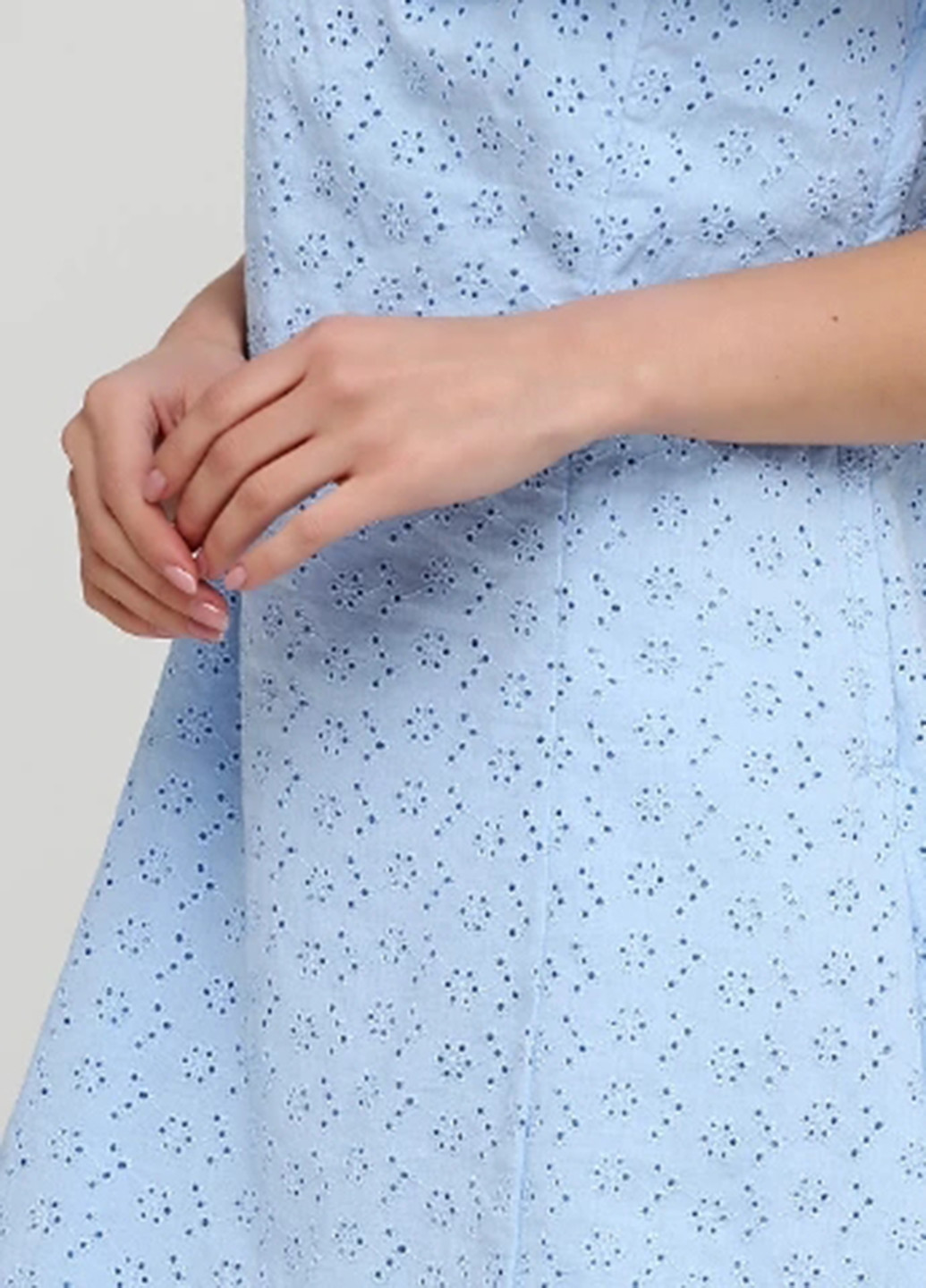 Блакитна кежуал сукня з відкритими плечима H&M однотонна