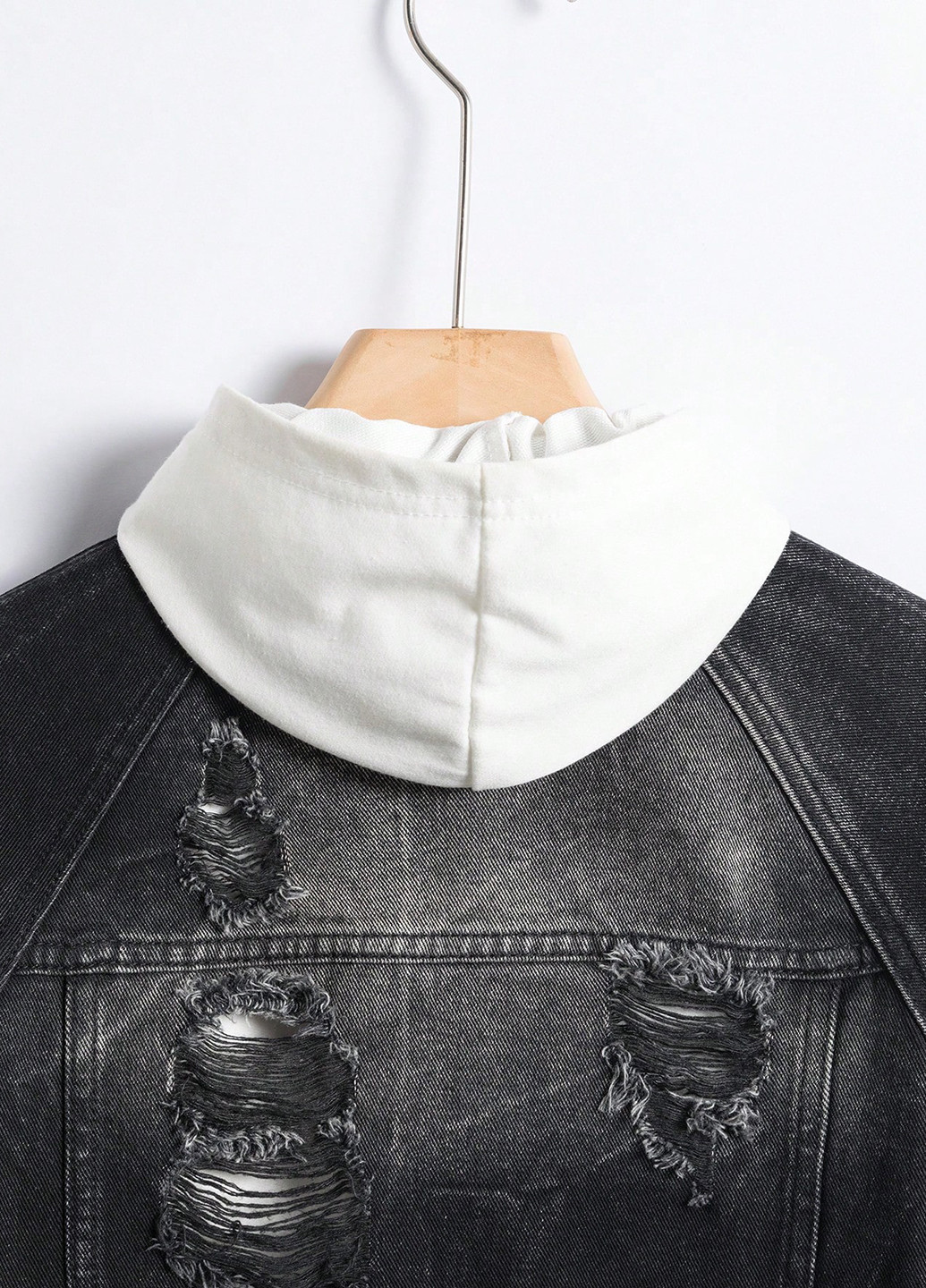 Чорна демісезонна куртка SHEIN