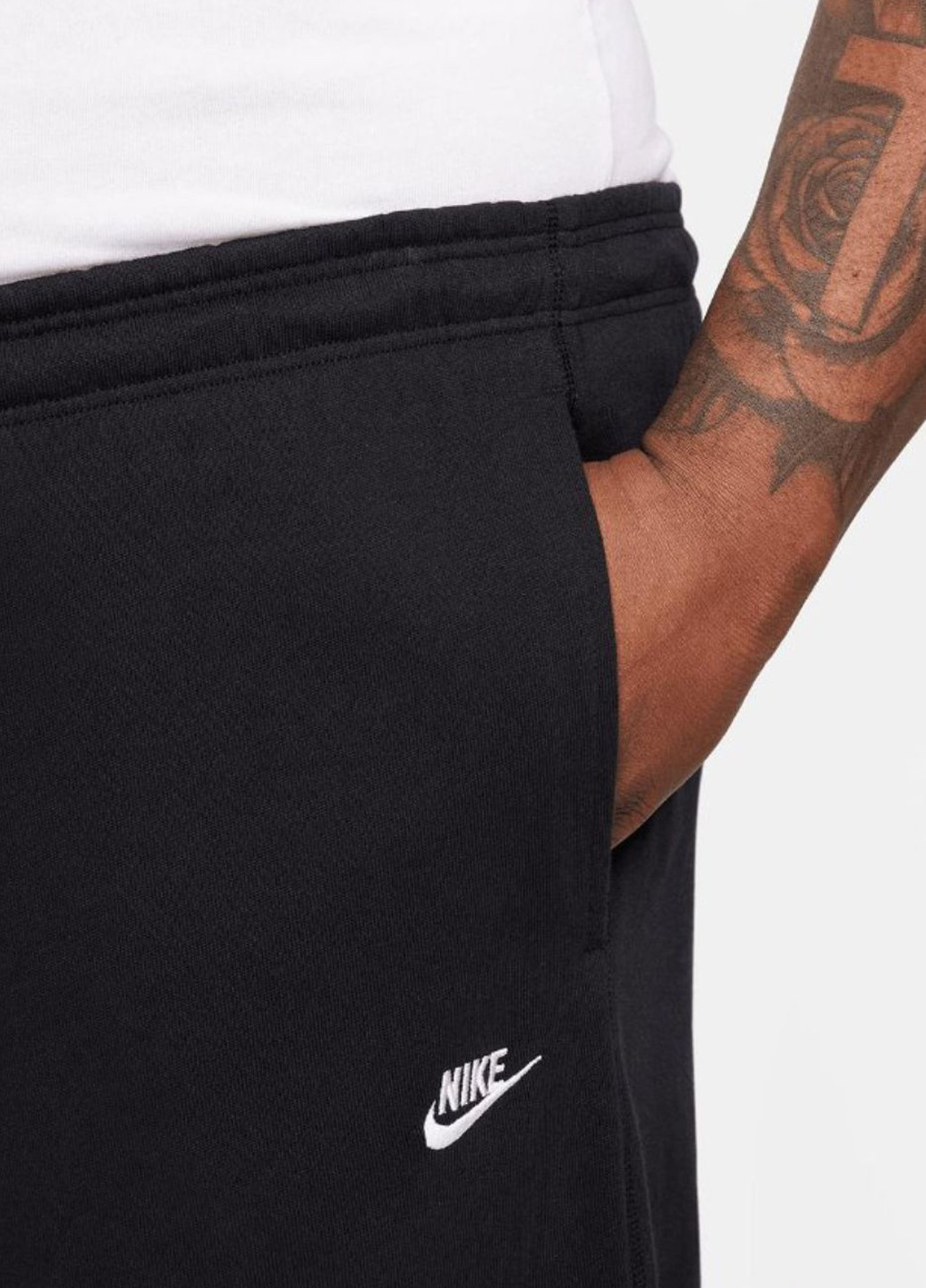 Черные спортивные демисезонные прямые брюки Nike