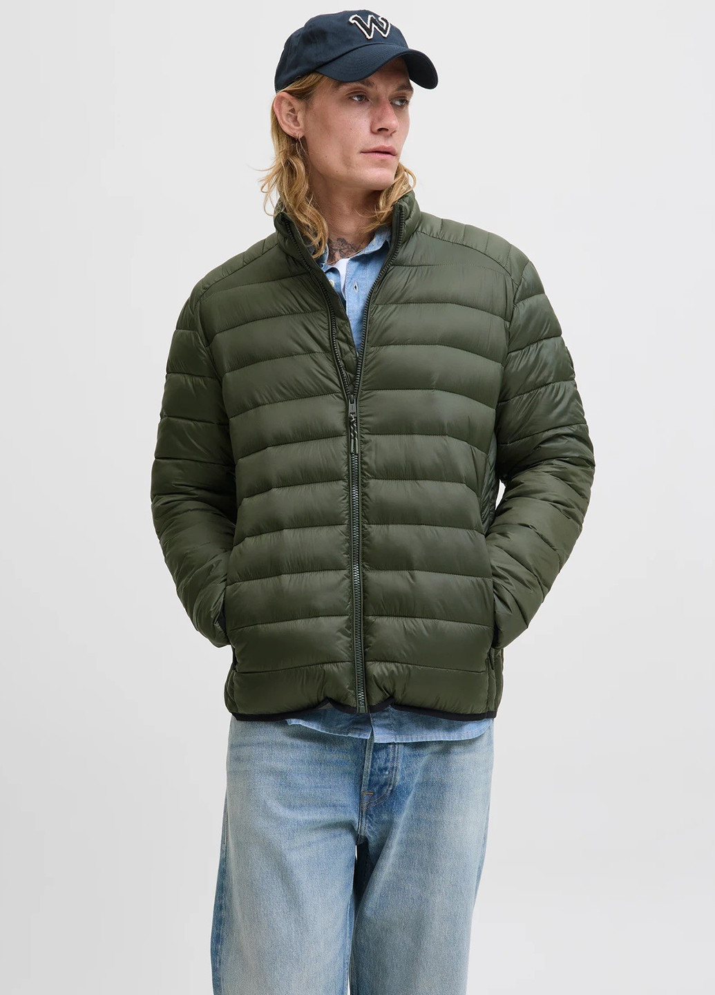 Оливкова (хакі) демісезонна куртка Jack & Jones