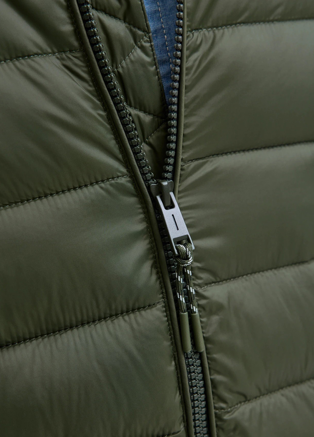 Оливкова (хакі) демісезонна куртка Jack & Jones