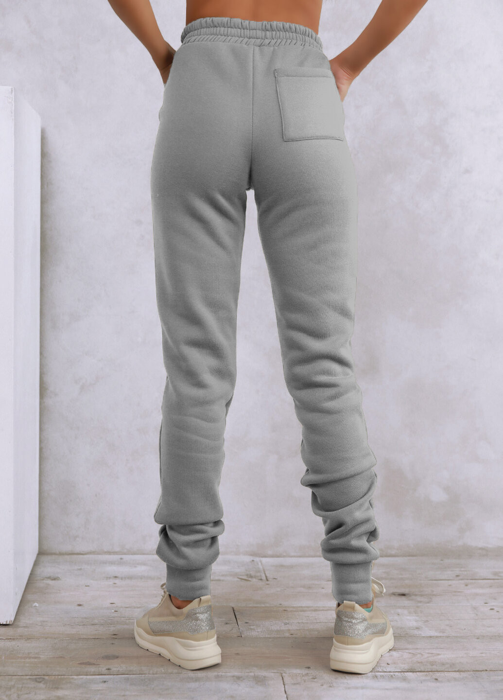 Светло-серые зимние брюки ISSA PLUS