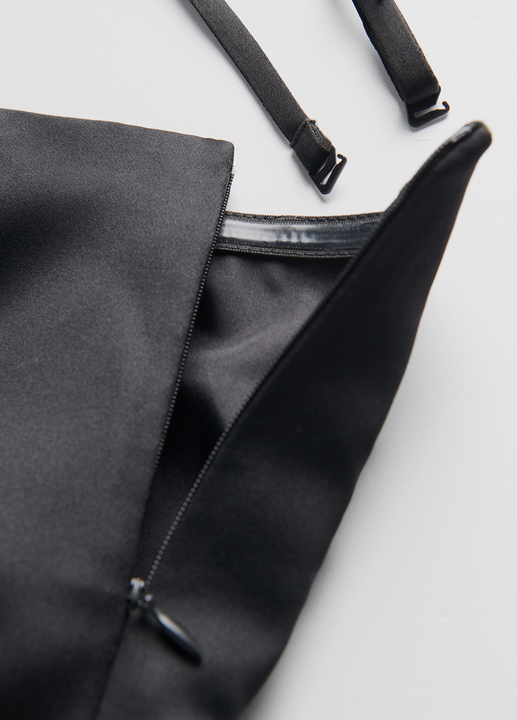 Комбінезон Reserved комбінезон-брюки однотонний чорний кежуал поліестер