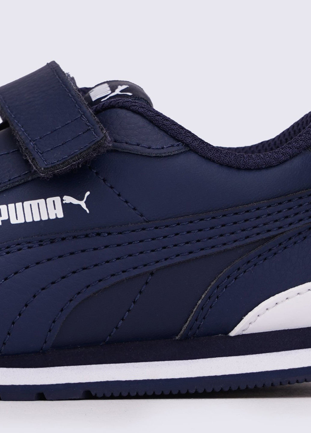 Темно-синие всесезонные кроссовки Puma