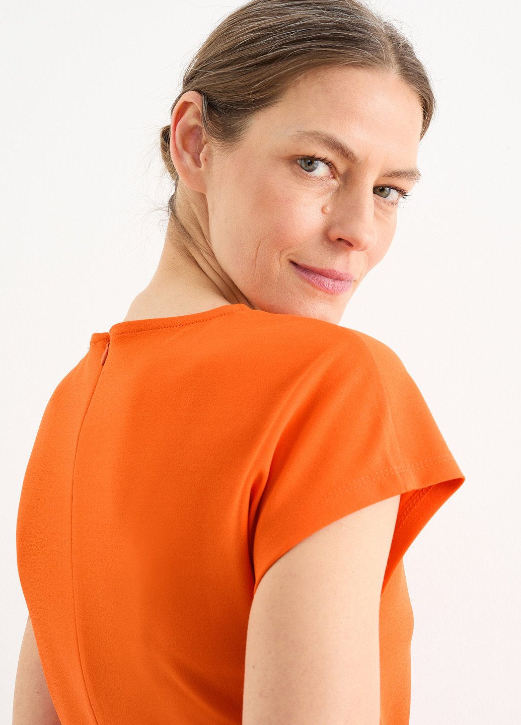Помаранчева кежуал сукня футляр C&A однотонна