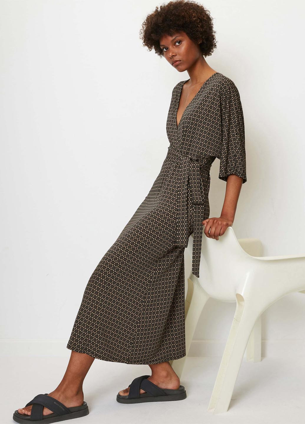 Коричнева кежуал сукня на запах Marc O'Polo з квітковим принтом