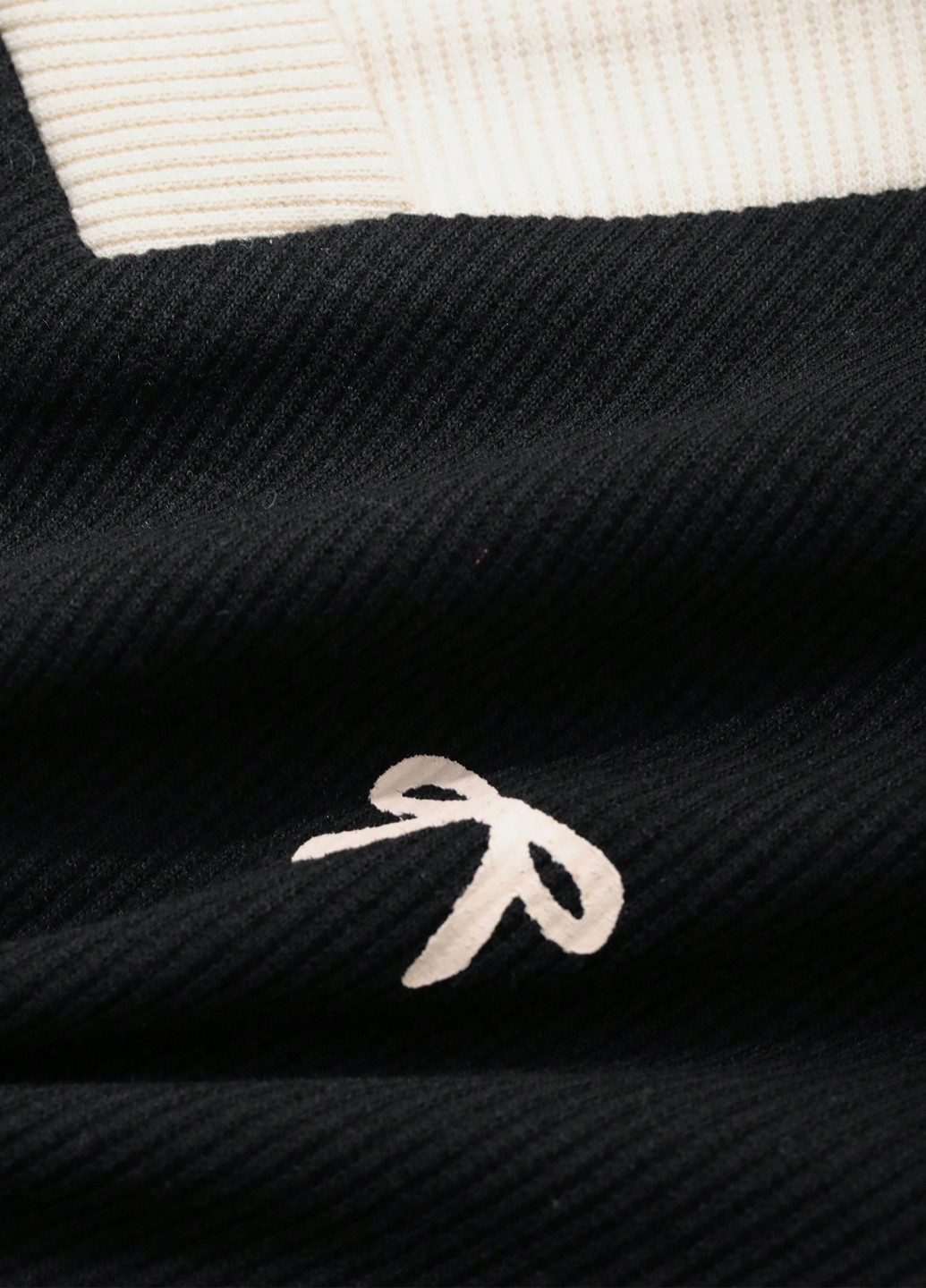 Черная женская футболка-поло SHEIN колор блок