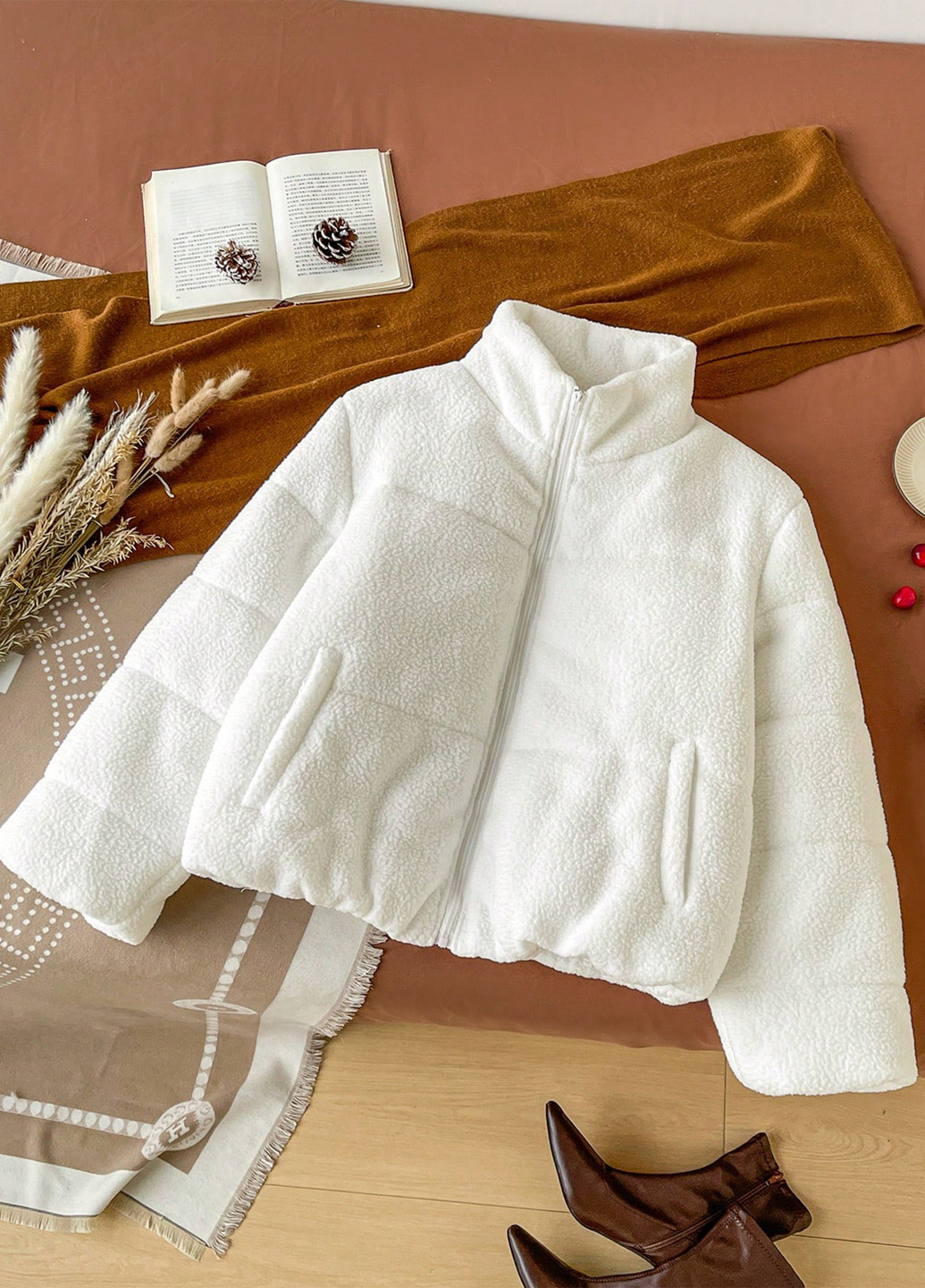 Біла зимня куртка SHEIN