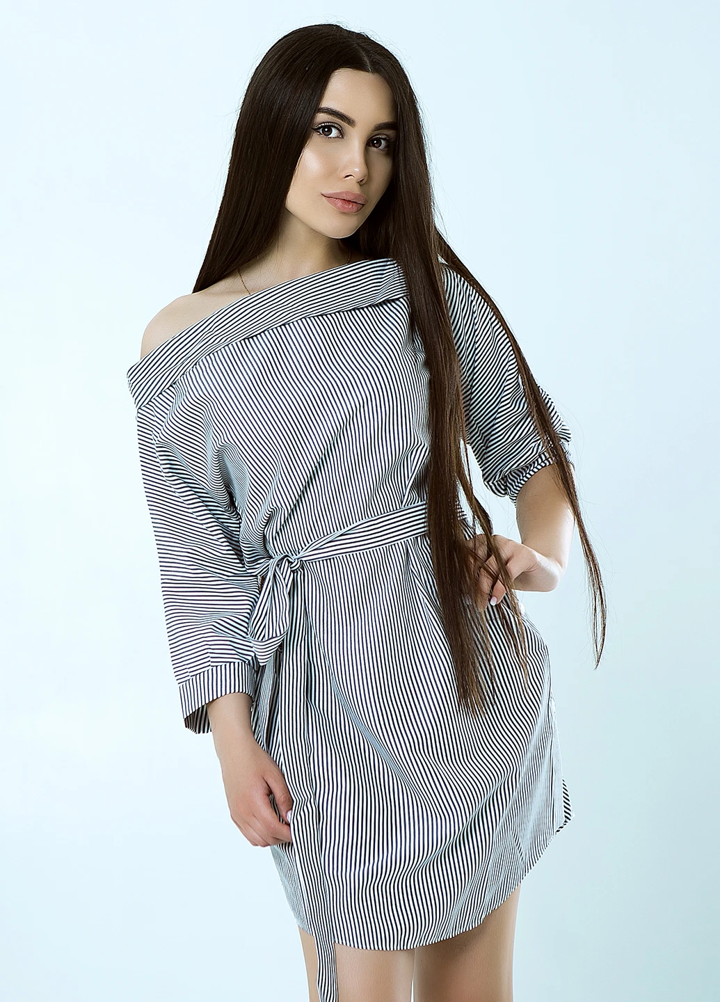 Черное кэжуал платье Lux Brand в полоску