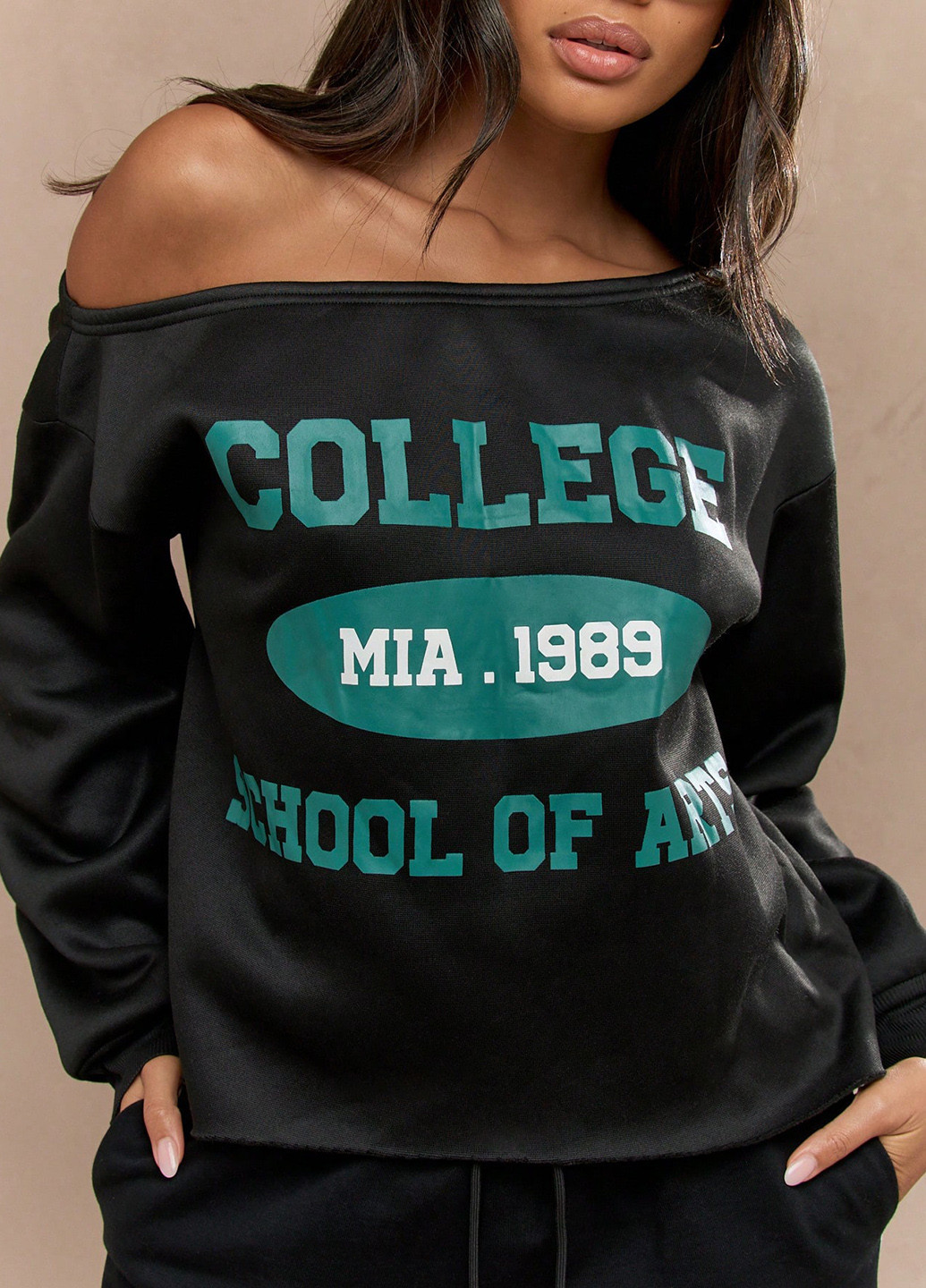 Черный свитшот SHEIN надпись без декора (342064066)