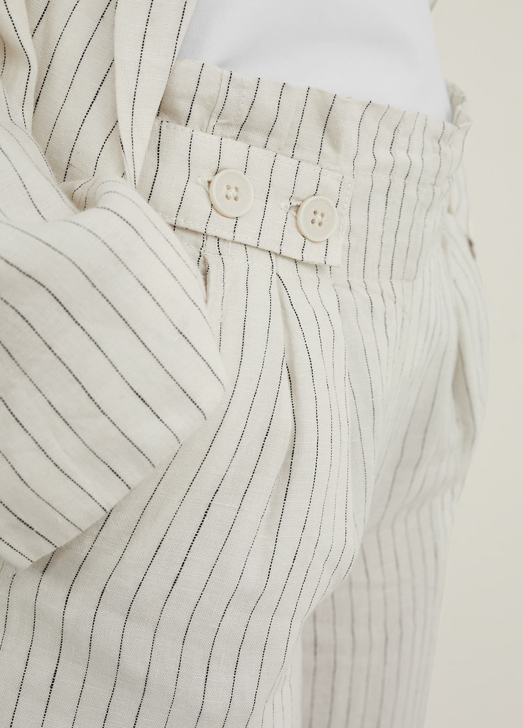 Белые кэжуал демисезонные прямые, укороченные брюки C&A
