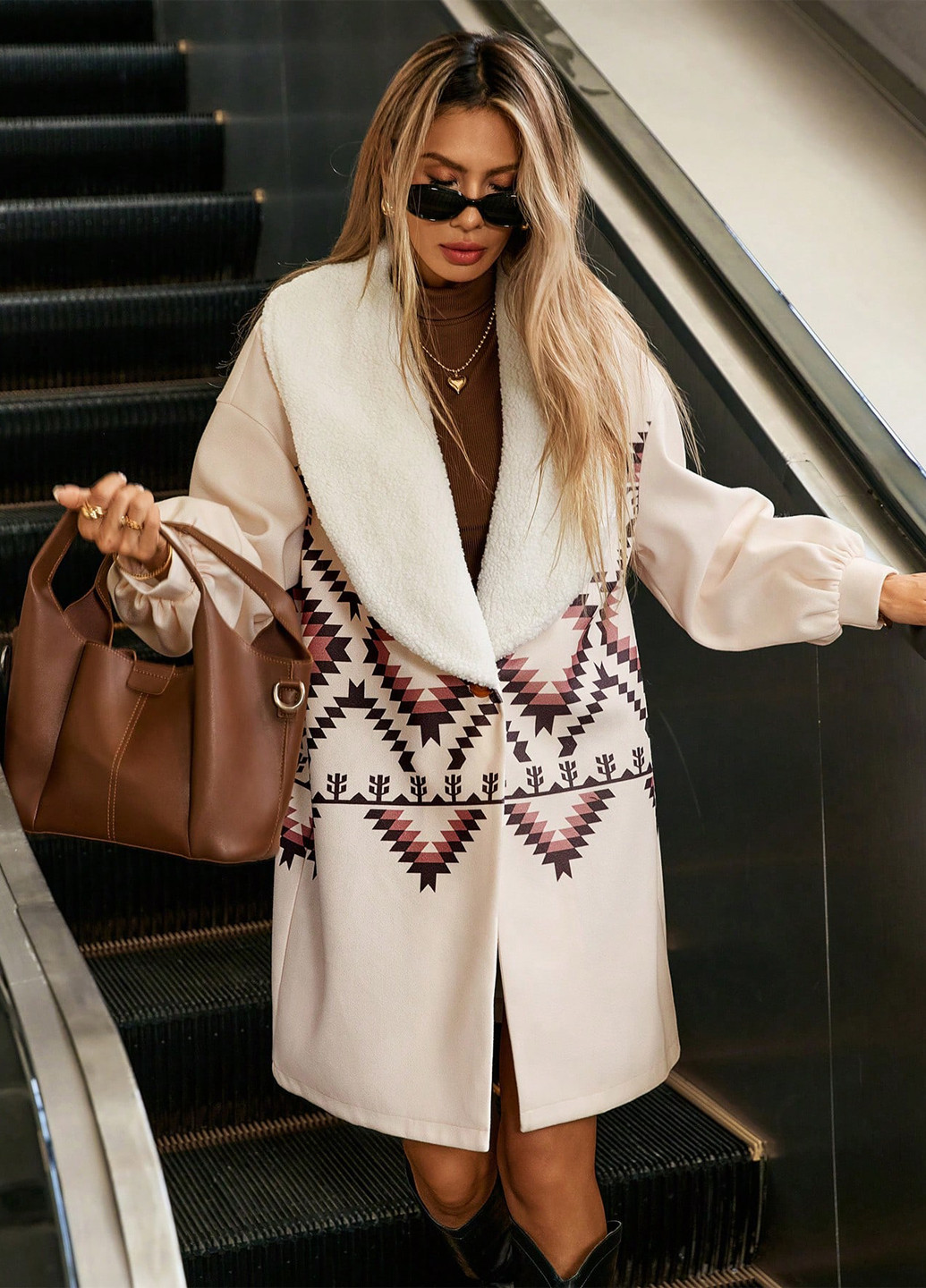 Бежеве демісезонне Пальто SHEIN