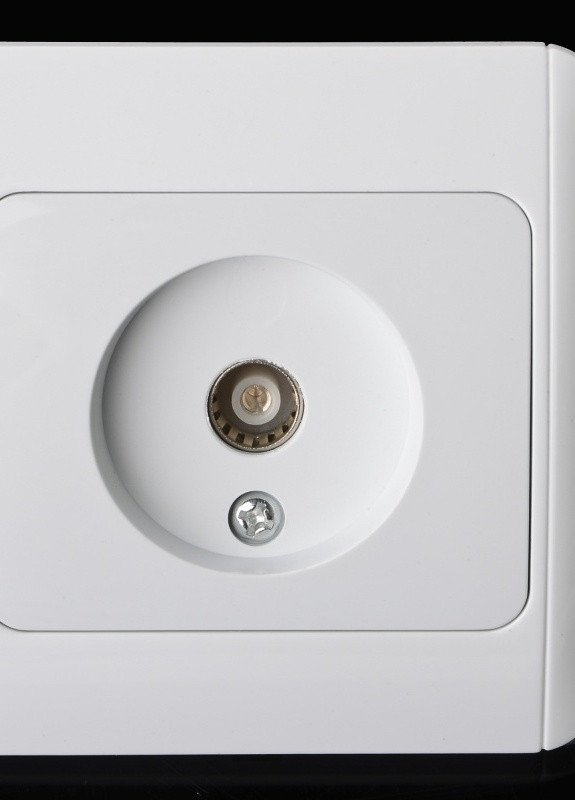 Розетка ТВ біла MB-1TV wh Brille (253967198)
