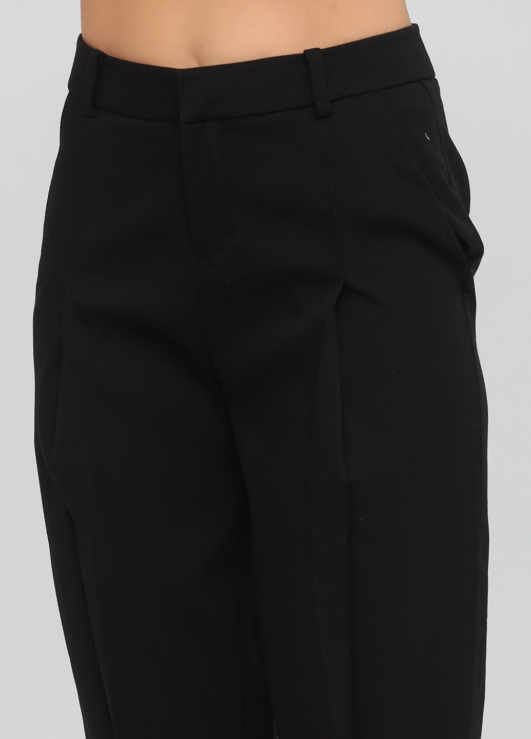 Черные кэжуал демисезонные зауженные, укороченные брюки Only