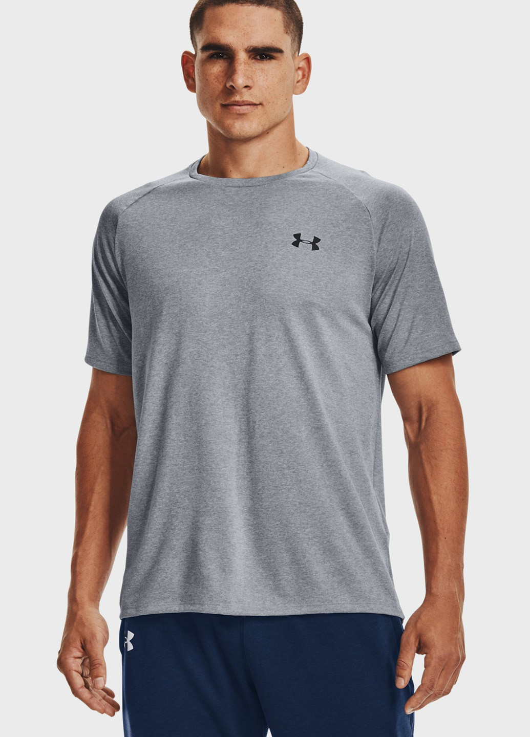Серая футболка Under Armour
