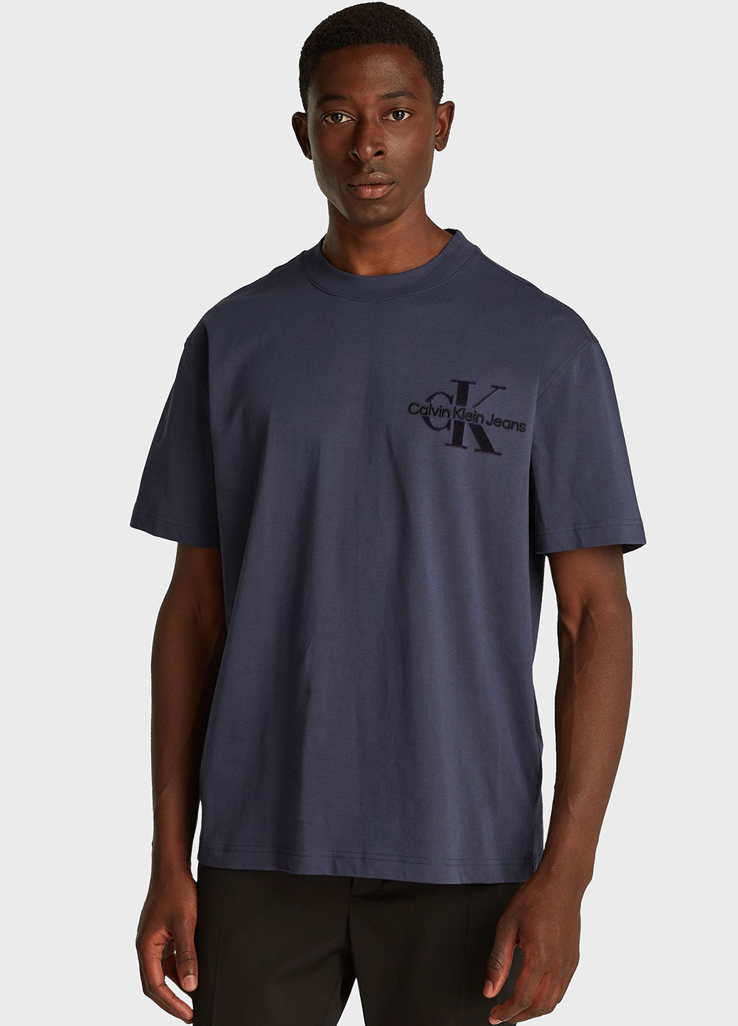 Серо-синяя футболка Calvin Klein Jeans