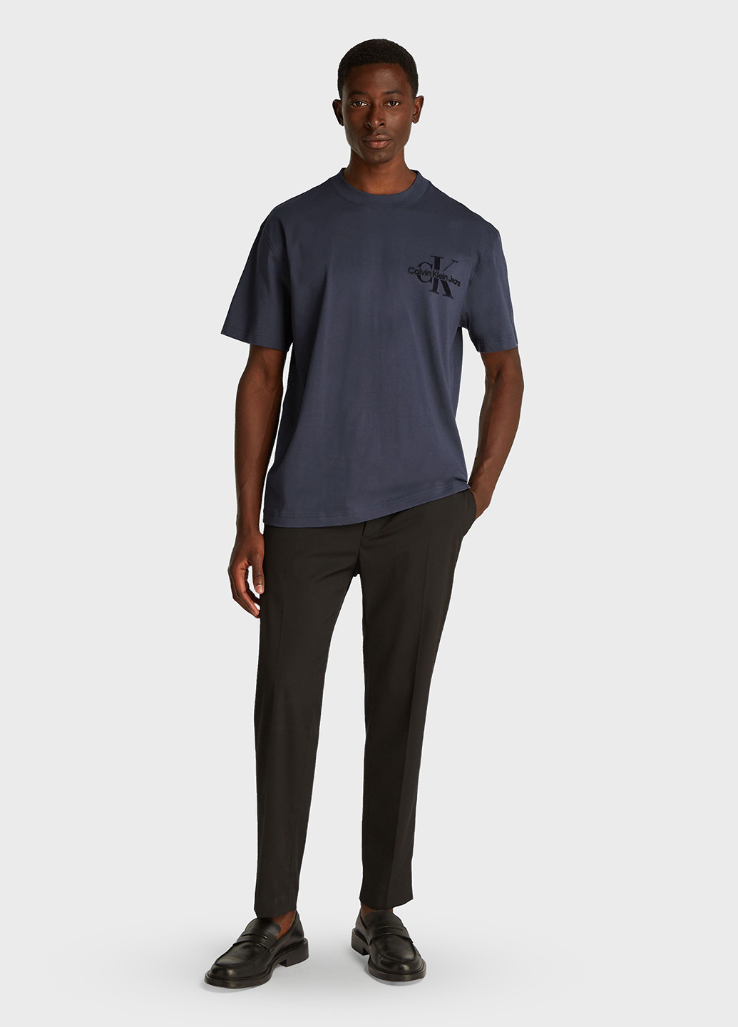 Серо-синяя футболка Calvin Klein Jeans