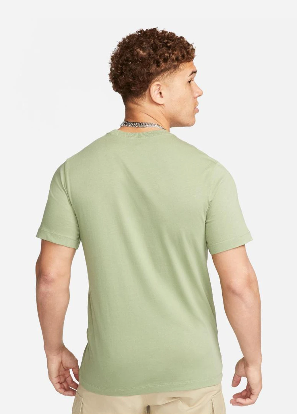 Оливкова футболка fd4200-386 Nike NSW Club+ Camo Swoosh T-shirt