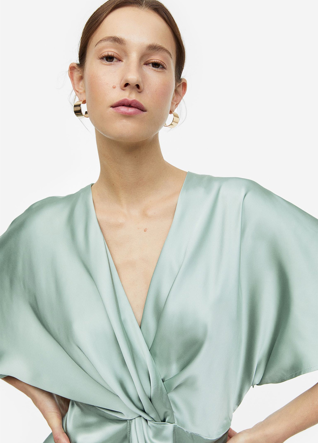 Светло-зеленое коктейльное платье H&M однотонное