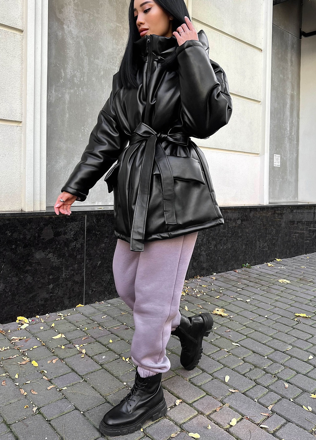 Черная зимняя зимняя куртка из эко-кожи на утеплителе Jadone Fashion