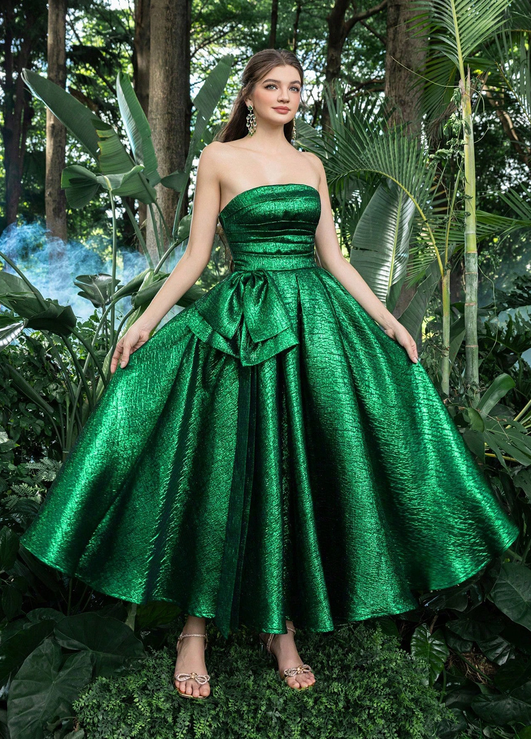 Зеленое праздничный, вечернее платье с открытой спиной SHEIN однотонное