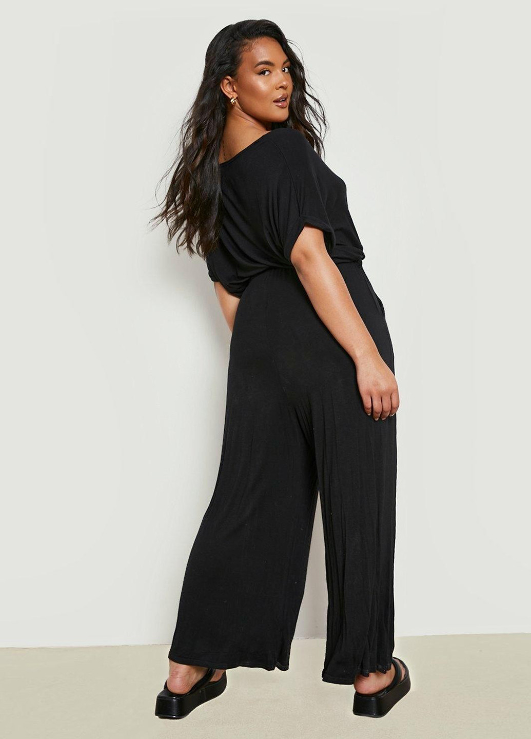 Комбінезон Boohoo комбінезон-брюки однотонний чорний кежуал віскоза
