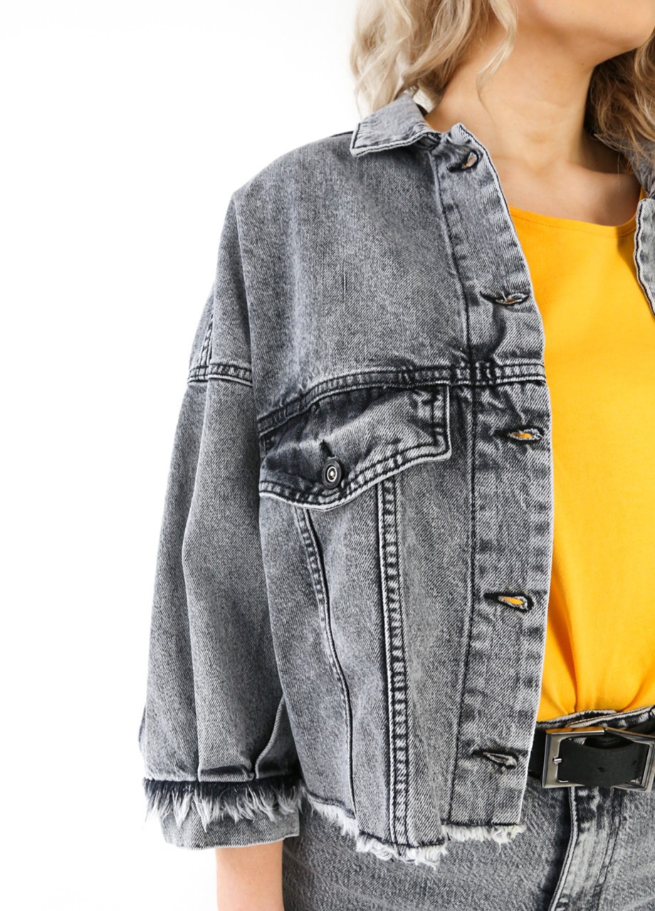 Сіра демісезонна джинсовая куртка жіноча серая короткая широкая Sherocco Свободная