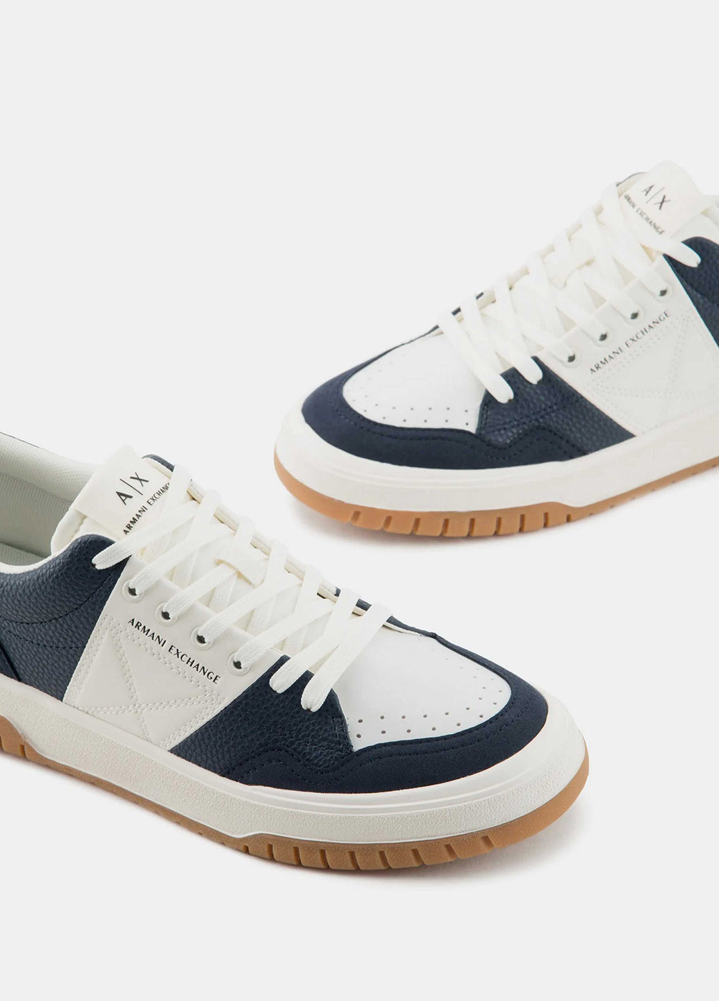 Цветные демисезонные кроссовки Armani Exchange
