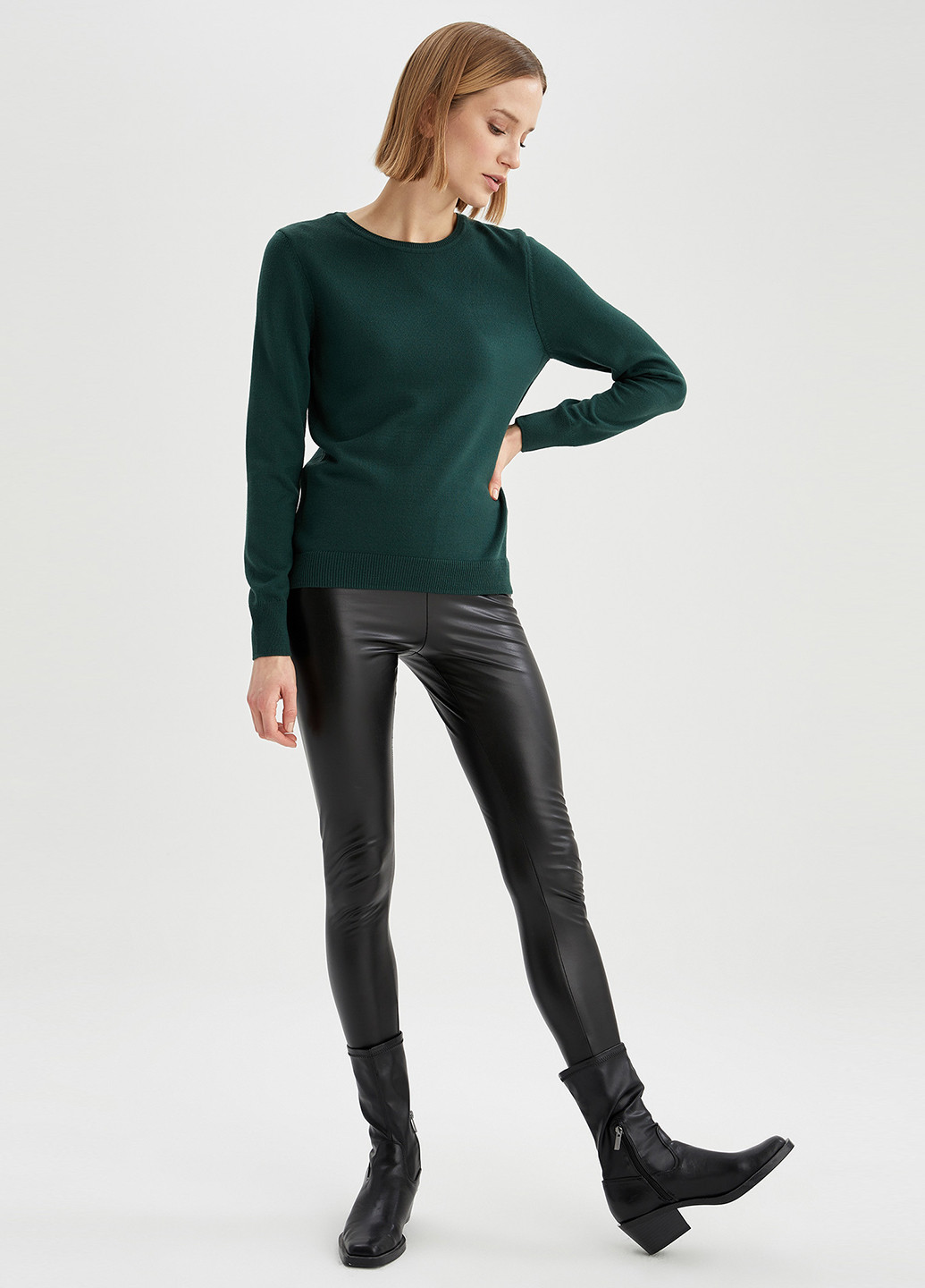 Темно-зелений демісезонний светр джемпер DeFacto