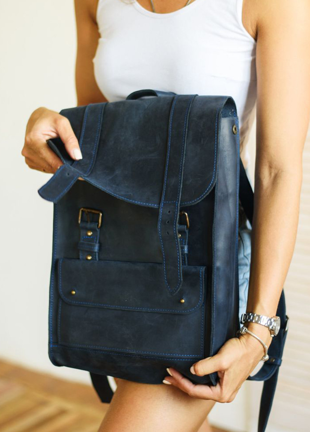 Вместительный женский рюкзак ручной работы из натуральной винтажной кожи синего цвета Boorbon (253702458)