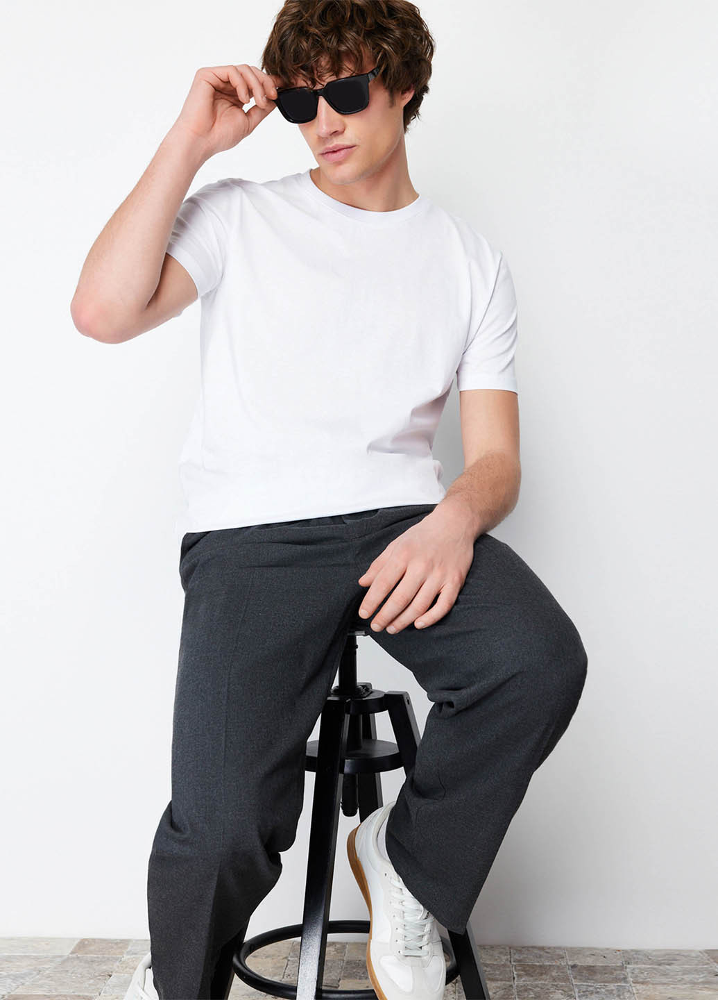 Біла футболка Trendyol