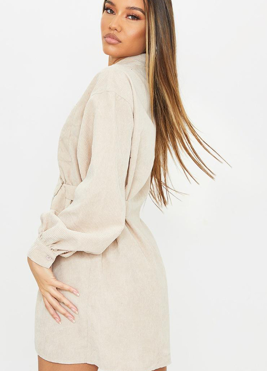 Светло-бежевое кэжуал платье рубашка PrettyLittleThing однотонное