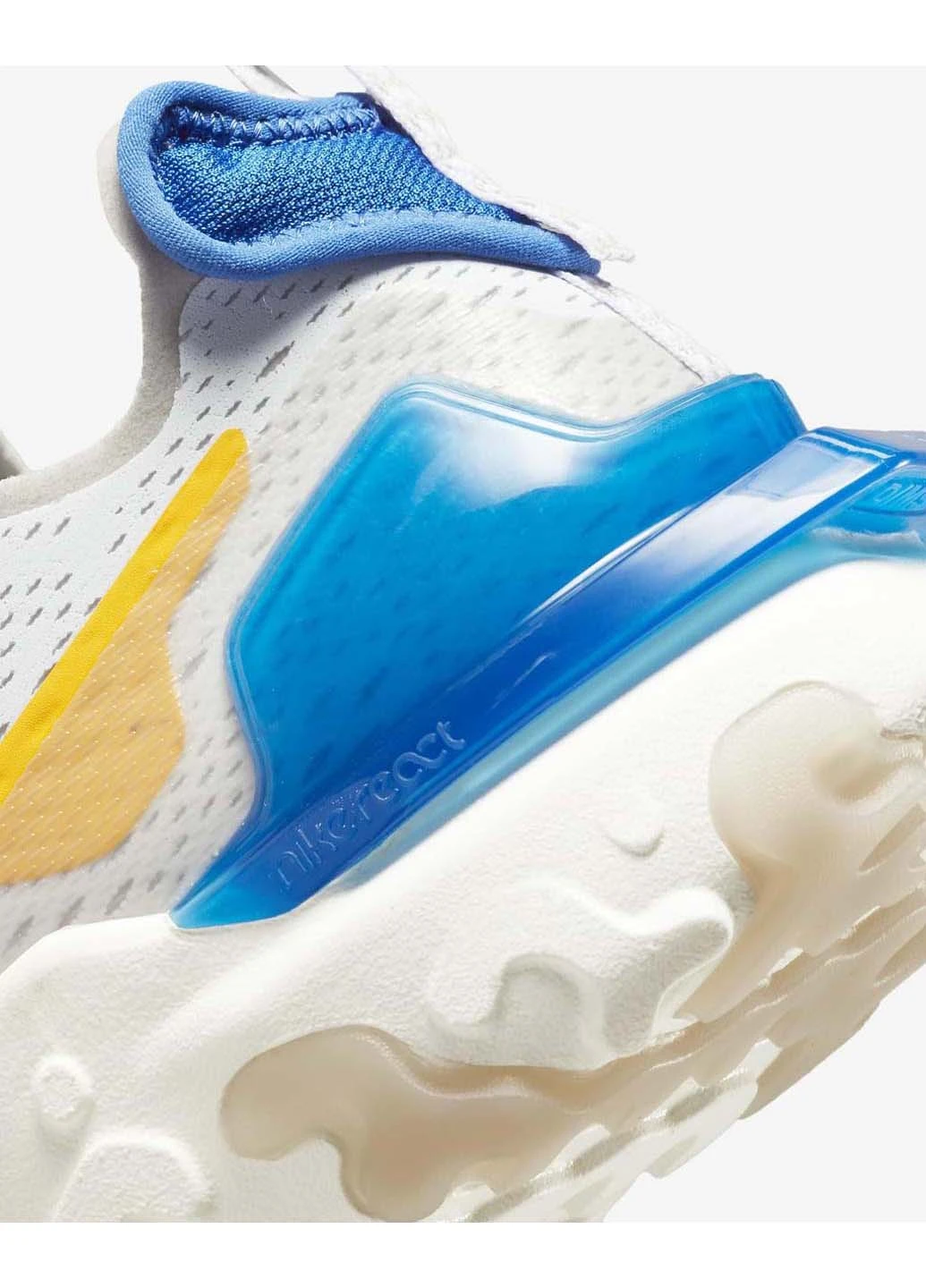 Белые демисезонные кроссовки Nike