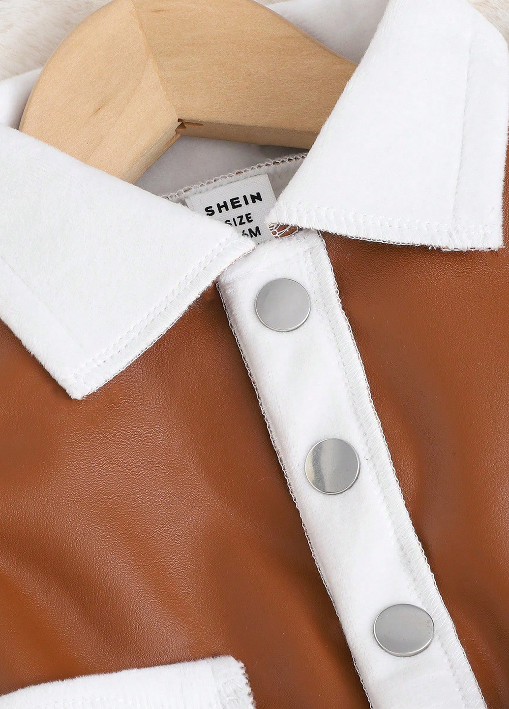 Комбинированный демисезонный комплект (жилет, лонгслив, джинсы) SHEIN