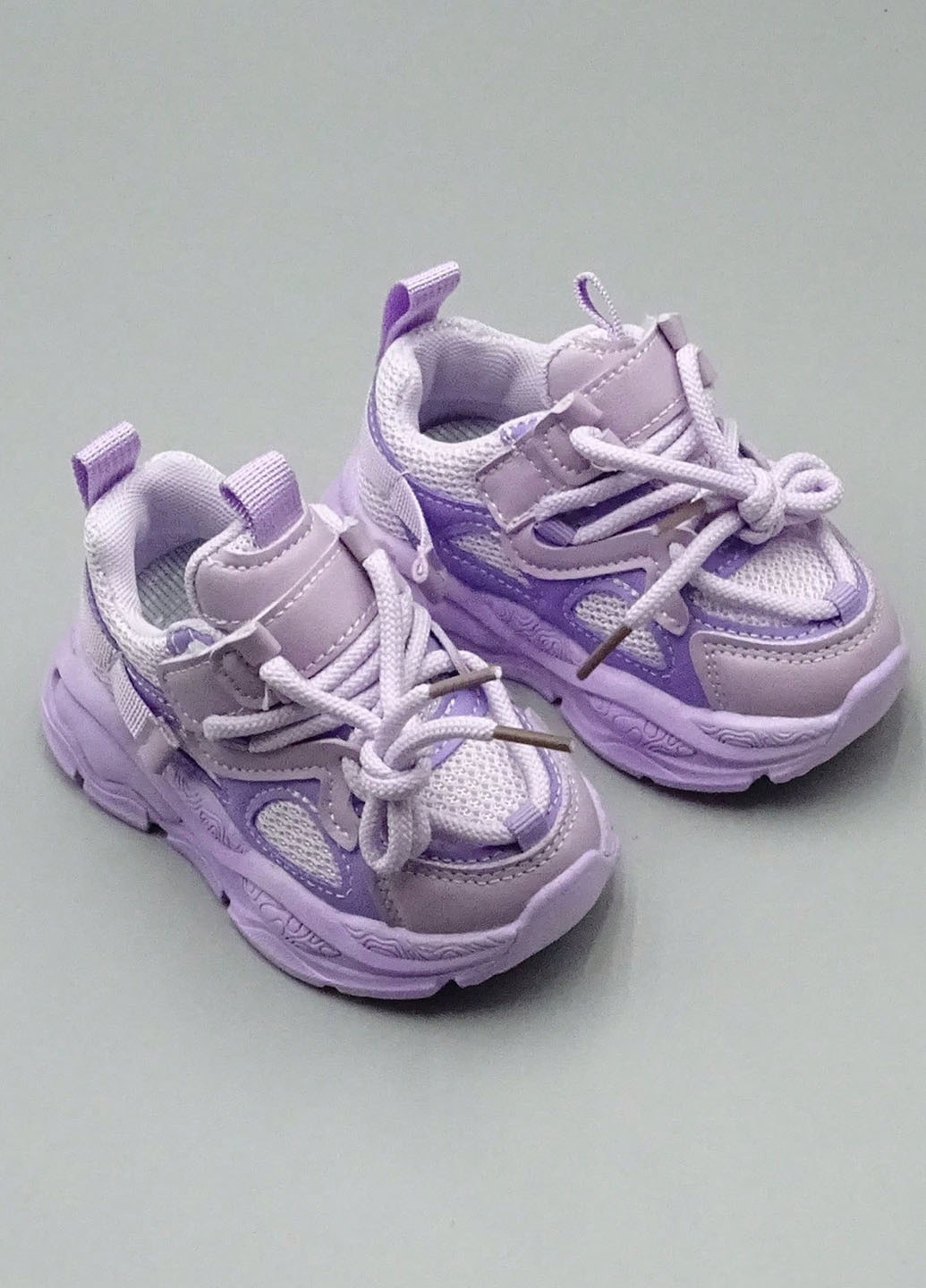 Бузкові осінні кросівки SHEIN