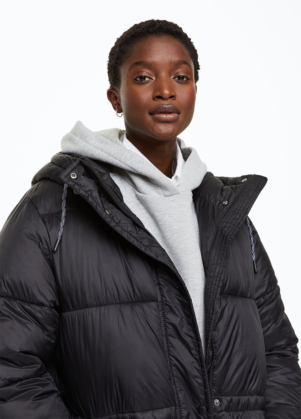 Черная демисезонная куртка H&M