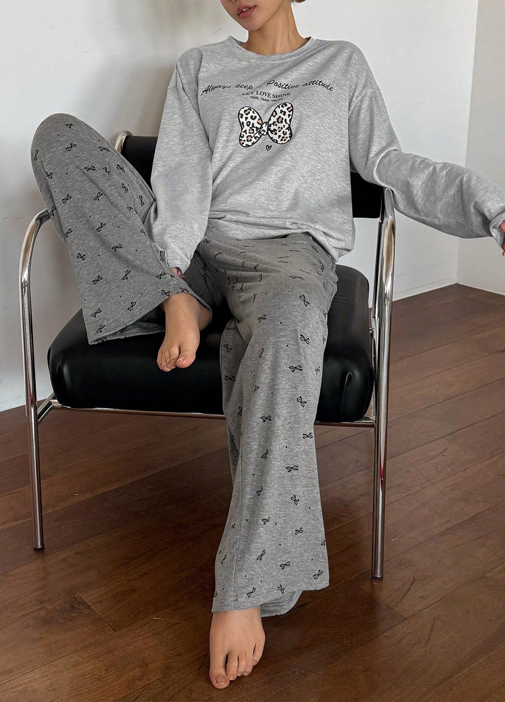 Сіра всесезон піжама (лонгслів, штани) лонгслів + брюки SHEIN