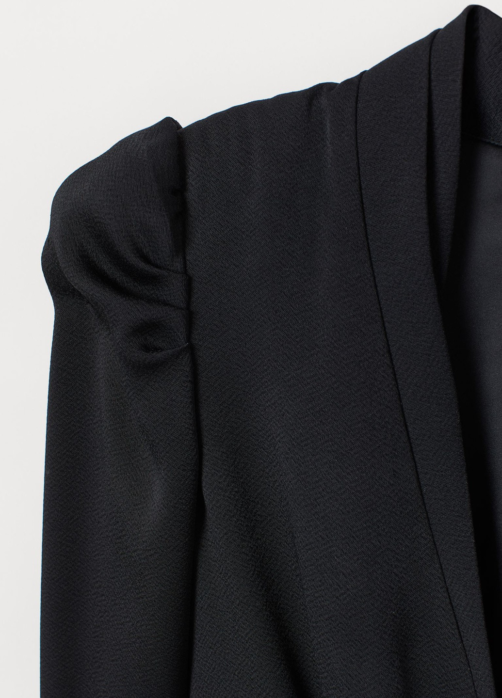 Черное кэжуал платье H&M однотонное