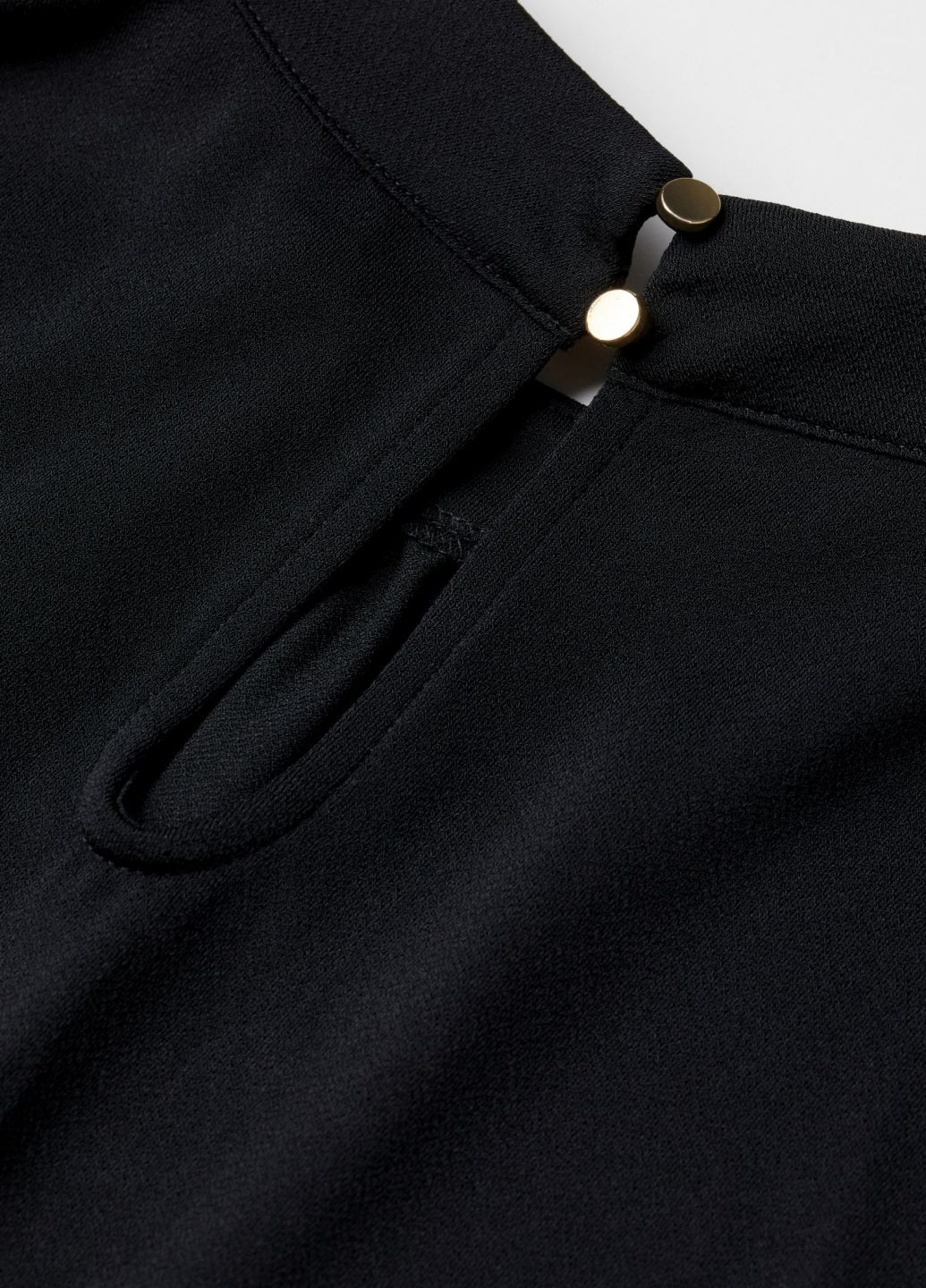 Черное кэжуал платье H&M однотонное