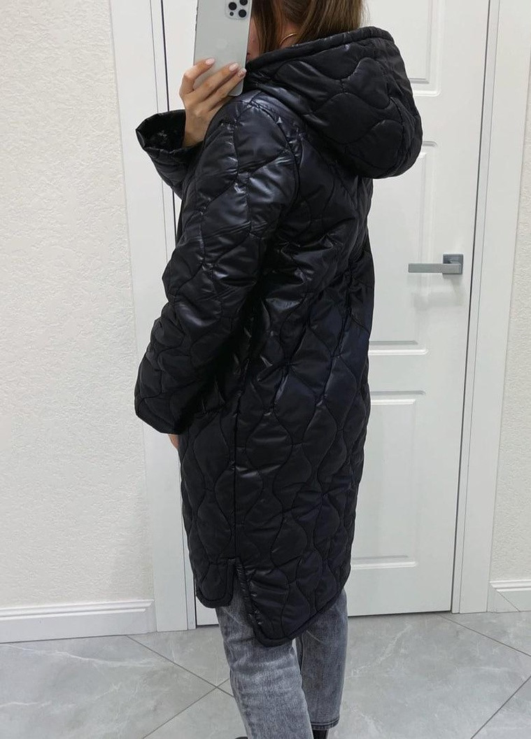 Чорне Женское стеганое пальто черного цвета р.50/52 379283 New Trend