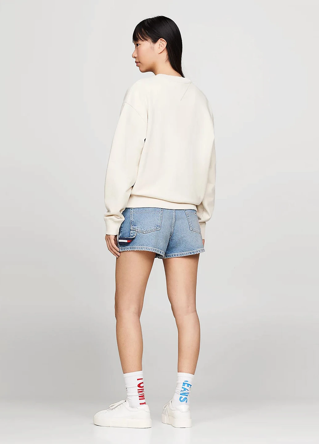 Светло-бежевый свитшот Tommy Jeans однотонный вышивка (306920466)