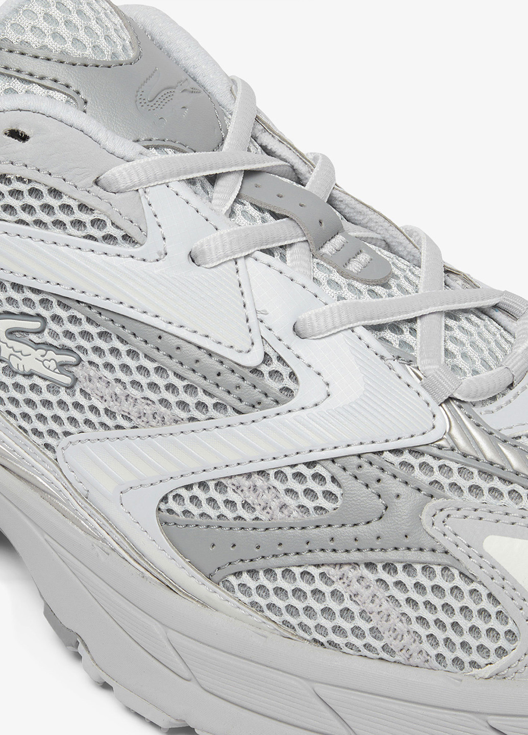 Серые демисезонные кроссовки Lacoste L003 Neo Shot