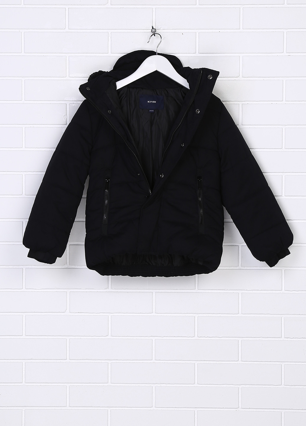 Чорна зимня куртка Kiabi