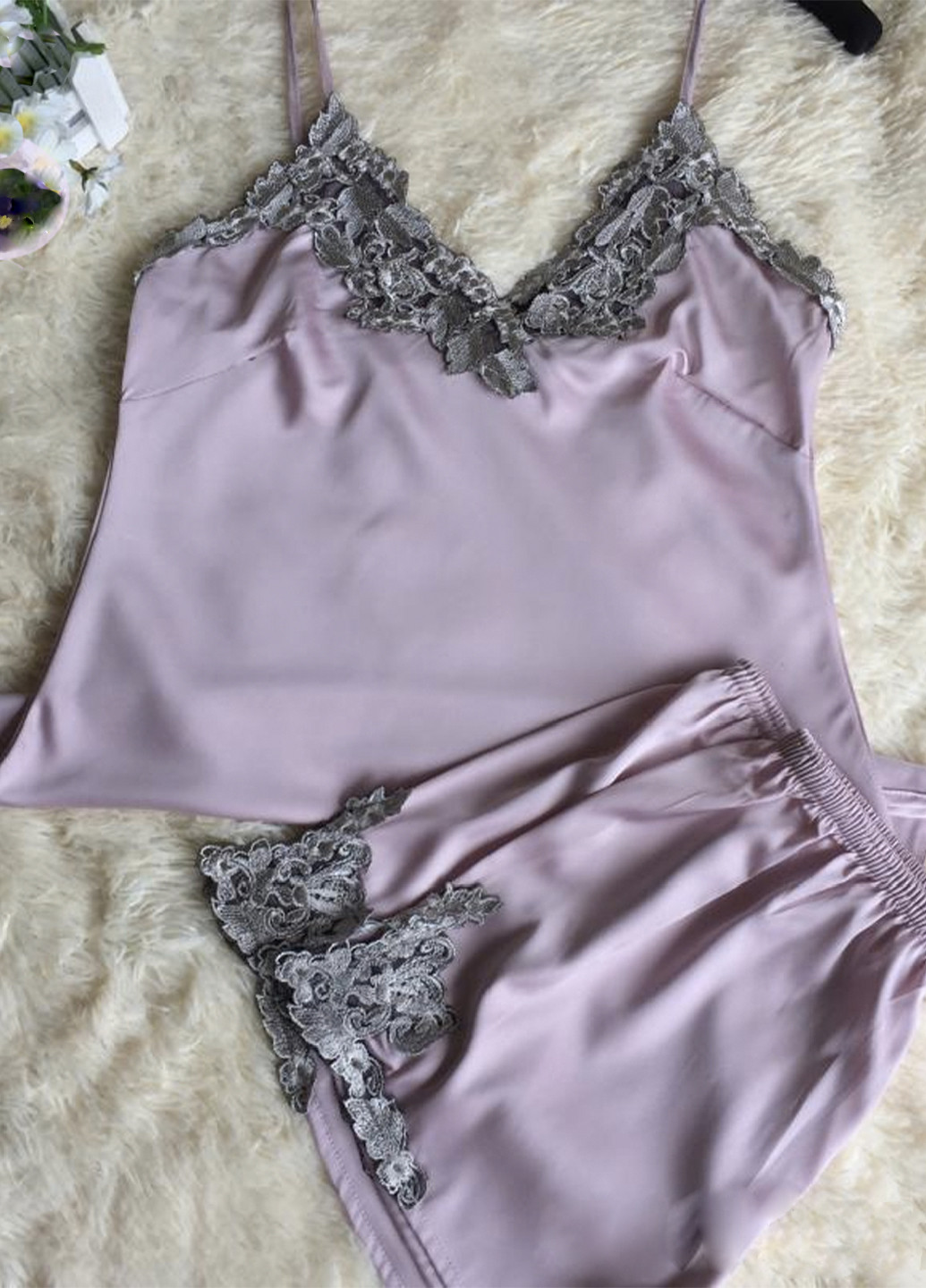 Фиолетовая всесезон комплект женская шелковая пижама майка и шорты sleep & beauty No Brand